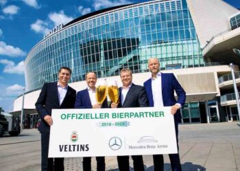 Rechte in Berliner Benz-Arena gesichert
