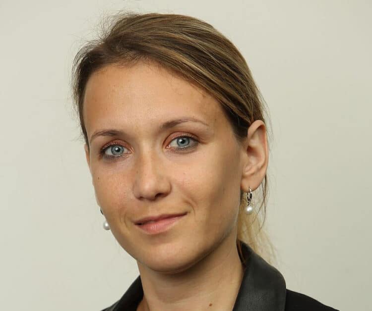 Zalesnaya wird Finance Director