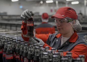 Coca-Cola will tausende Stellen streichen