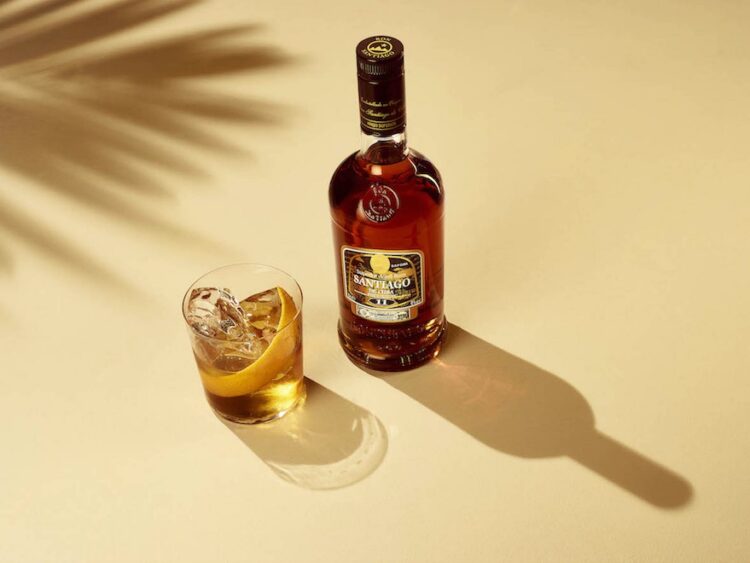 Schlumberger distribuiert kubanischen Rum