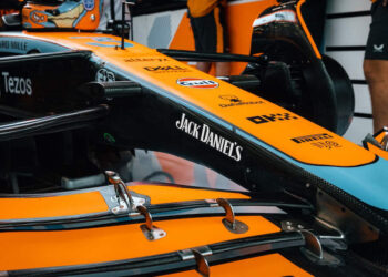 Jack Daniel's-Markenzeichen an Formel-1-Rennwagen