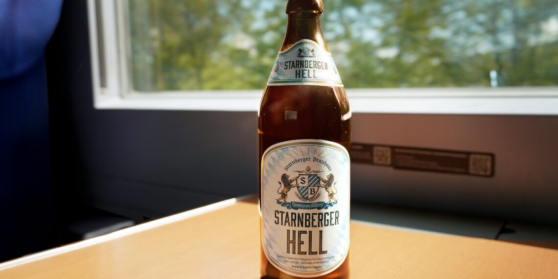 Foto der Flasche Starnberger Hell im Zug