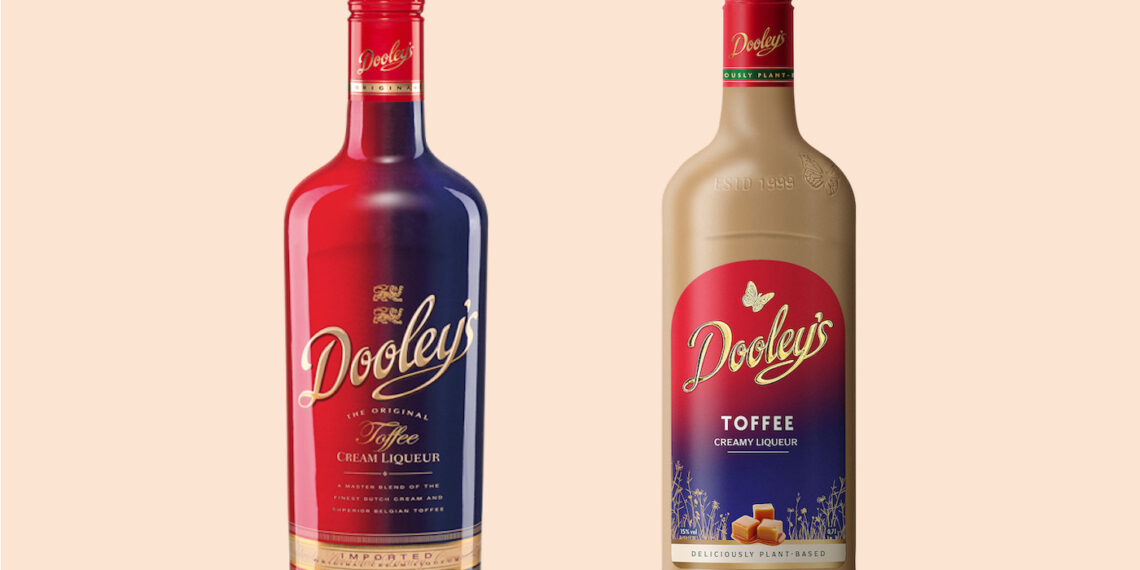 Dooley's im neuen Look: Links die alte, rechts die neue Flaschenausstattung