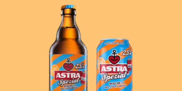 Astra Spezial wird in der Steinie-Flasche und in der Dose angeboten.