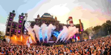 Foto der Hauptbühne von Parookavill