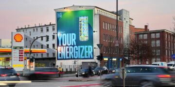 Mit riesigen Plakaten in deutschen Metropolen
verstärkt Effect die Markenpräsenz. (Foto: MBG Group)