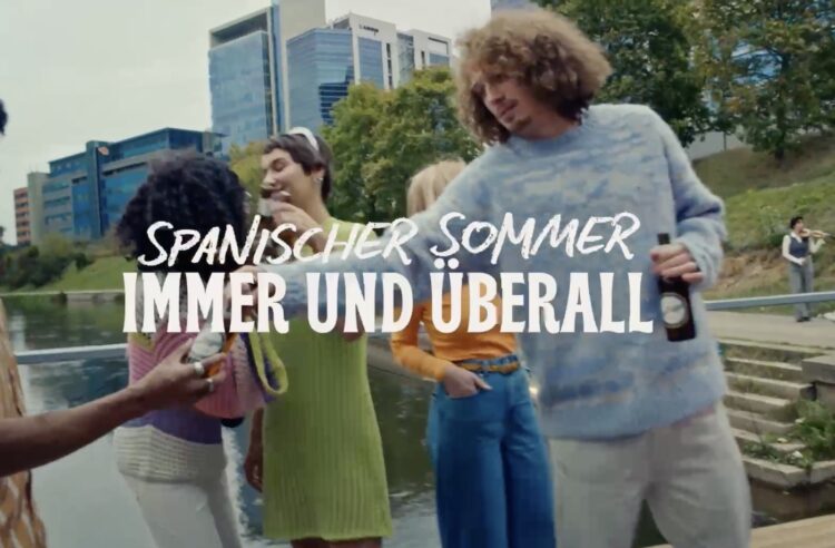 Szene aus dem Werbefilm "Spanische Sommer" von San Miguel