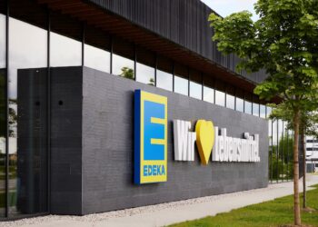Foto eines Edeka-Marktes von Außen