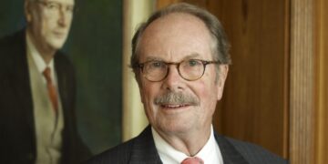Porträt Dr. Michael Dietzsch